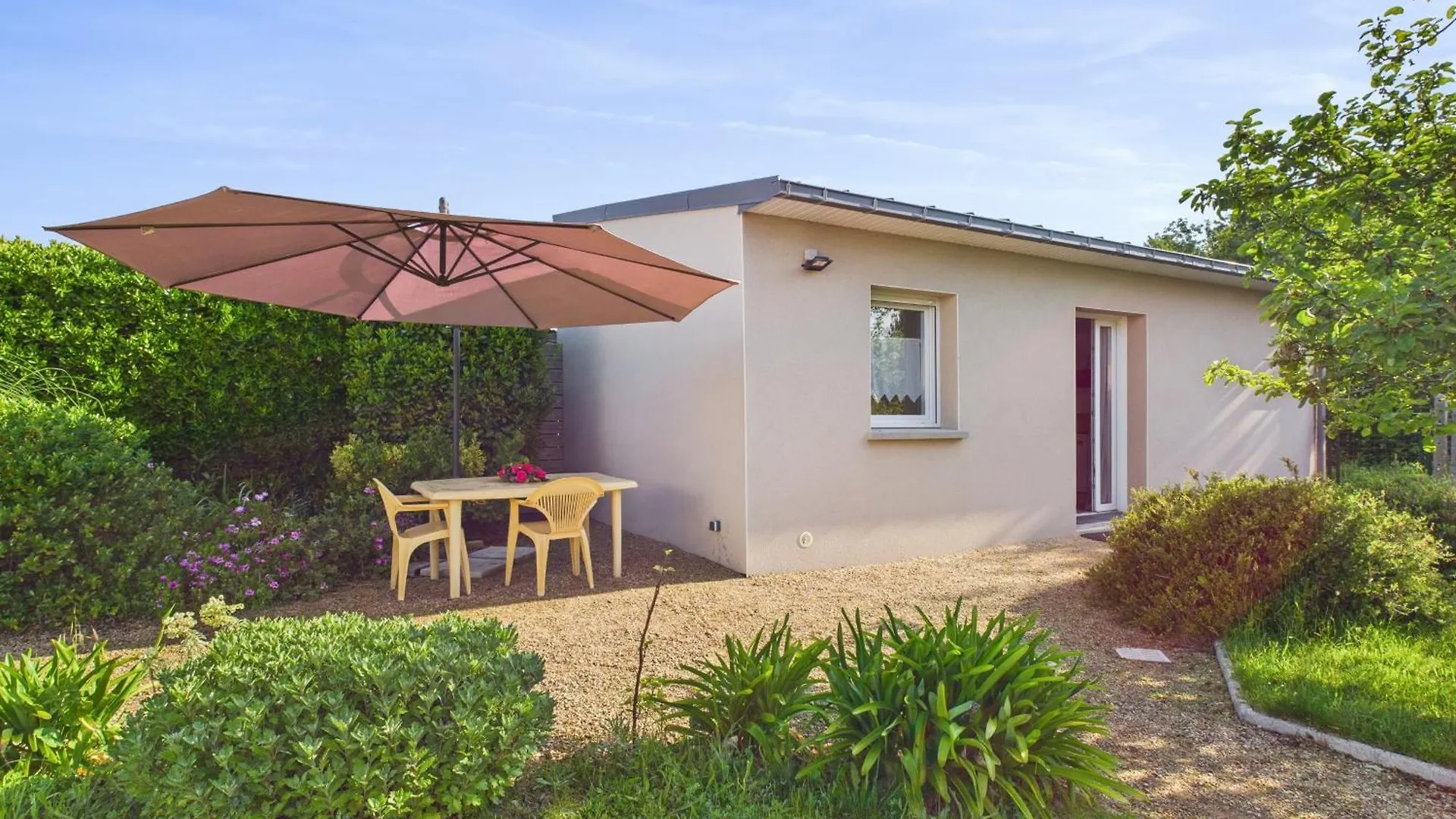 Maisonnette 4 Personnes - 300M De La Plage contacts